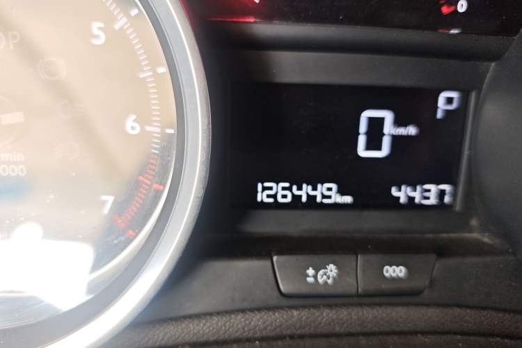 Used Peugeot 408 2016 1.6T Automatic Luxury Edition Odometer Close Up