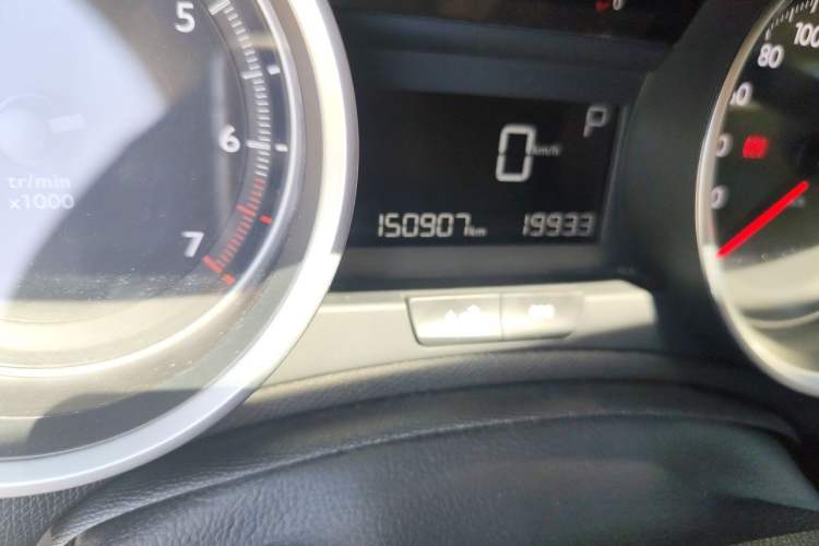 Used Peugeot 408 2016 1.6T Automatic Luxury Edition Odometer Close Up