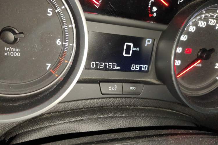 Used Peugeot 408 2016 1.6T Automatic Luxury Edition Odometer Close Up