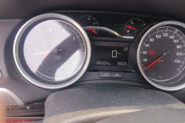 Used Peugeot 408 2016 1.6T Automatic Luxury Edition Odometer Close Up
