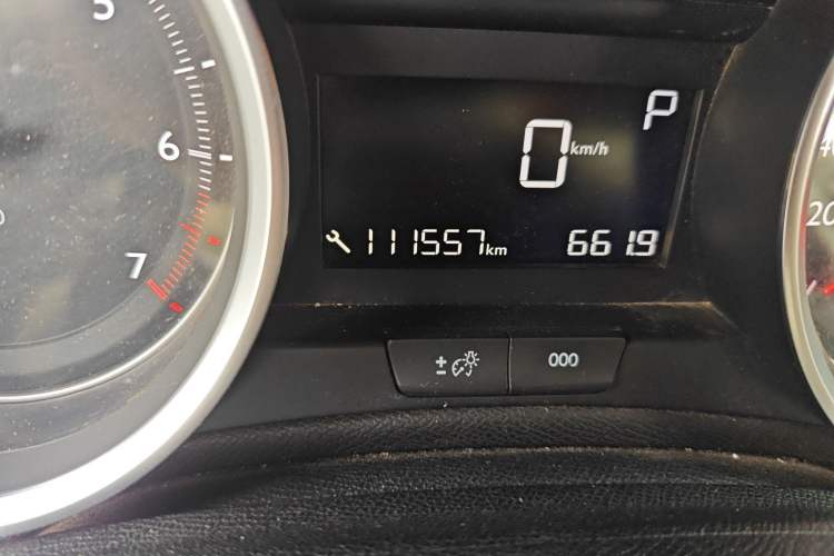 Used Peugeot 408 2016 1.6T Automatic Luxury Edition Odometer Close Up