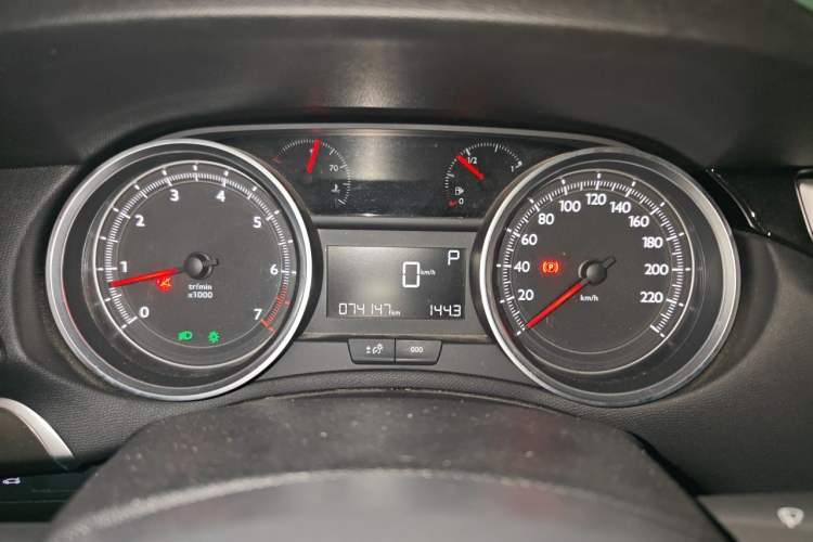 Used Peugeot 408 2016 1.6T Automatic Luxury Edition Odometer Close Up