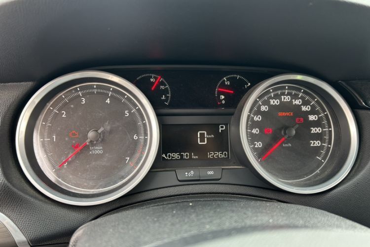 Used Peugeot 408 2016 1.6T Automatic Luxury Edition Odometer Close Up