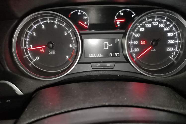Used Peugeot 408 2016 1.6T Automatic Luxury Edition Odometer Close Up