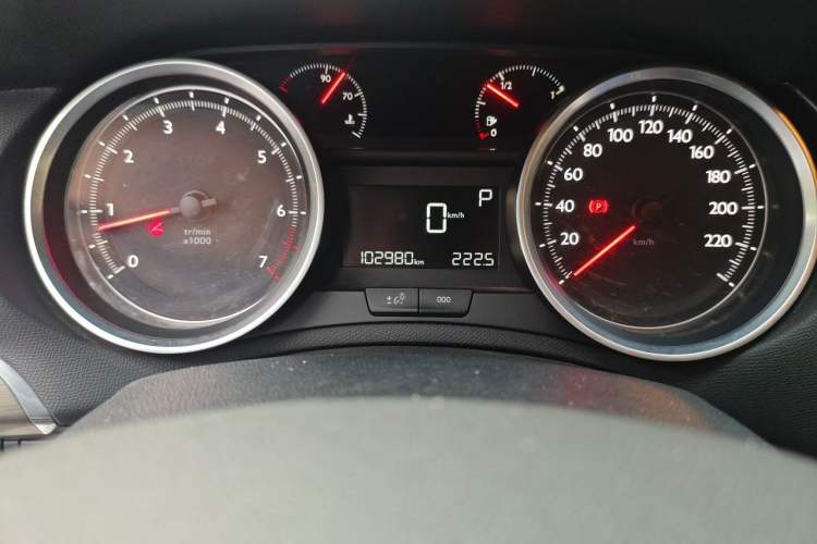 Used Peugeot 408 2016 1.6T Automatic Luxury Edition Odometer Close Up