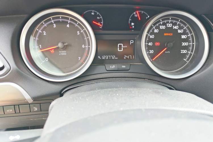 Used Peugeot 408 2016 1.6T Automatic Luxury Edition Odometer Close Up