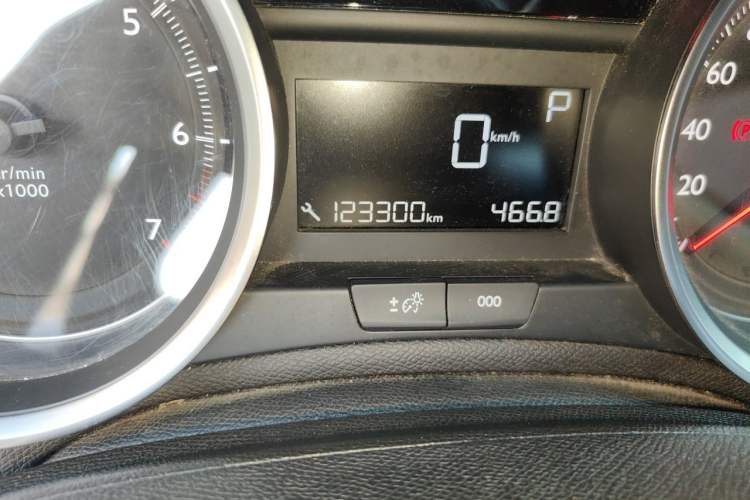 Used Peugeot 408 2016 1.6T Automatic Luxury Edition Odometer Close Up