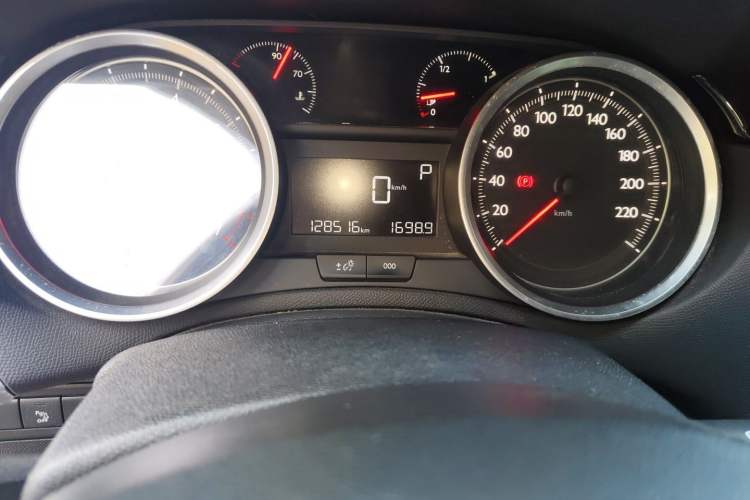 Used Peugeot 408 2016 1.6T Automatic Luxury Edition Odometer Close Up