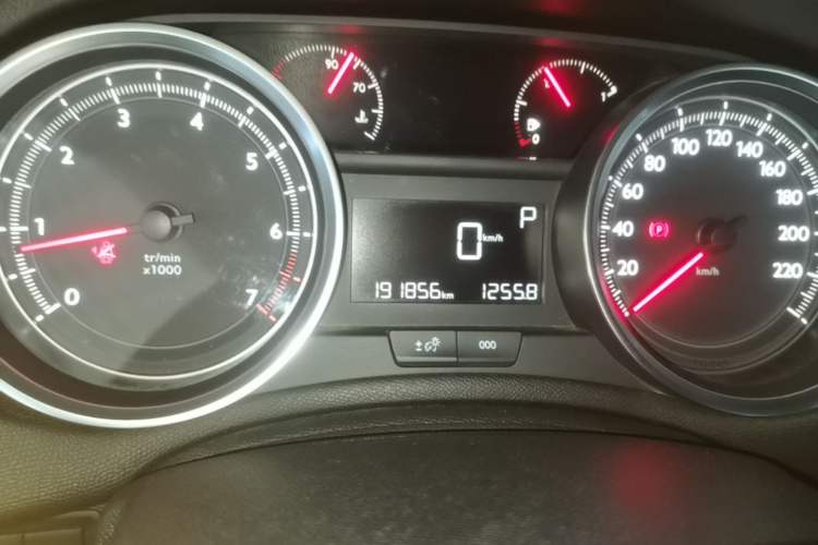 Used Peugeot 408 2016 1.6T Automatic Luxury Edition Odometer Close Up