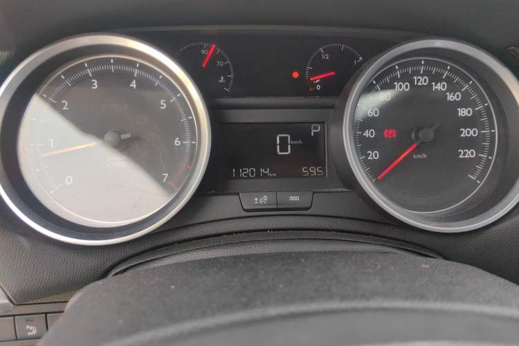 Used Peugeot 408 2016 1.6T Automatic Luxury Edition Odometer Close Up