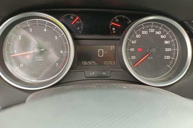 Used Peugeot 408 2016 1.6T Automatic Luxury Edition Odometer Close Up