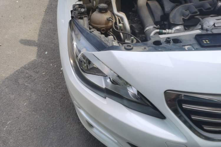 Used Peugeot 408 2016 1.6T Automatic Luxury Edition Right Front Headlight
