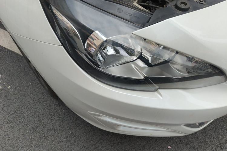 Used Peugeot 408 2016 1.6T Automatic Luxury Edition Right Front Headlight
