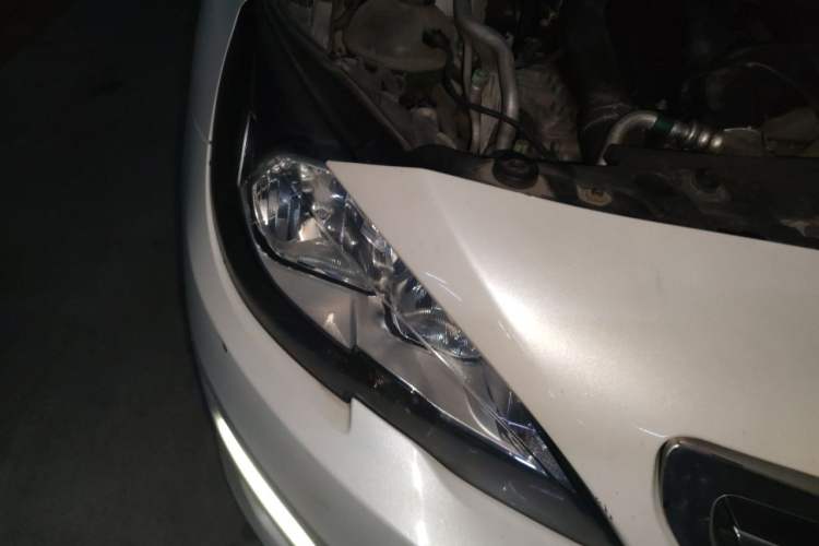 Used Peugeot 408 2016 1.6T Automatic Luxury Edition Right Front Headlight