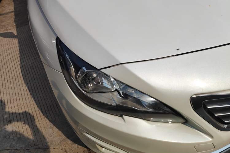 Used Peugeot 408 2016 1.6T Automatic Luxury Edition Right Front Headlight