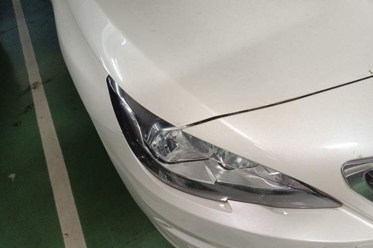 Used Peugeot 408 2016 1.6T Automatic Luxury Edition Right Front Headlight