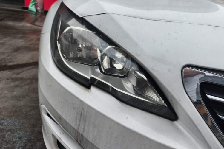 Used Peugeot 408 2016 1.6T Automatic Luxury Edition Right Front Headlight