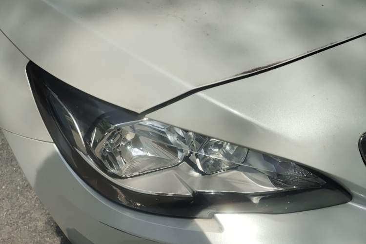Used Peugeot 408 2016 1.6T Automatic Luxury Edition Right Front Headlight