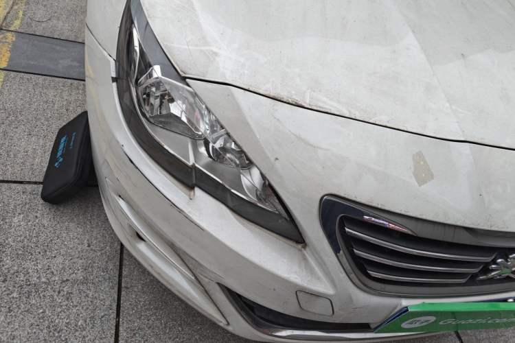 Used Peugeot 408 2016 1.6T Automatic Luxury Edition Right Front Headlight