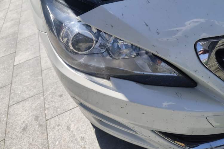 Used Peugeot 408 2016 1.6T Automatic Luxury Edition Right Front Headlight
