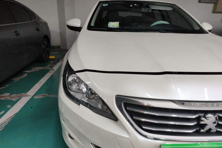 Used Peugeot 408 2016 1.6T Automatic Luxury Edition Right Front Headlight