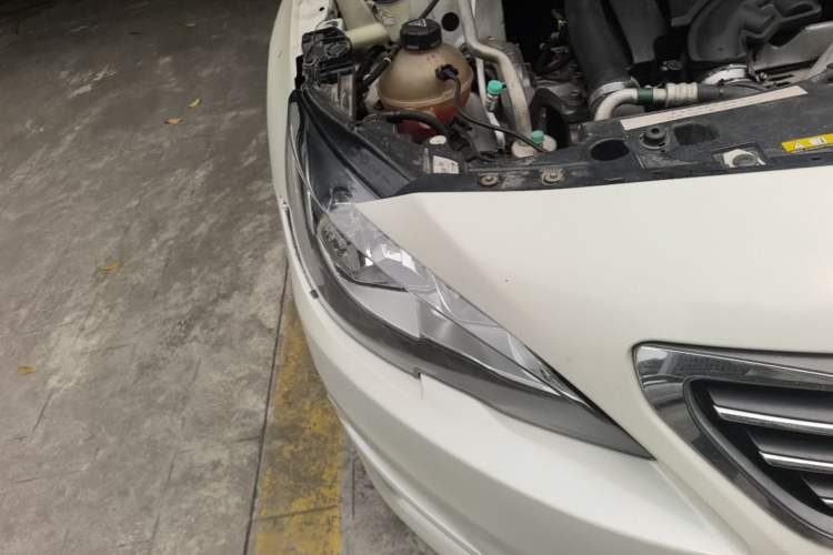 Used Peugeot 408 2016 1.6T Automatic Luxury Edition Right Front Headlight