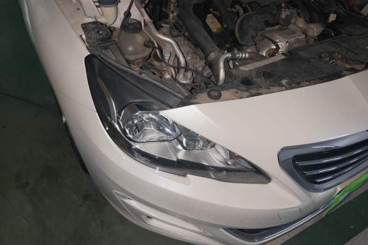 Used Peugeot 408 2016 1.6T Automatic Luxury Edition Right Front Headlight