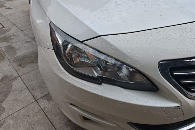 Used Peugeot 408 2016 1.6T Automatic Luxury Edition Right Front Headlight