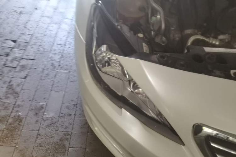 Used Peugeot 408 2016 1.6T Automatic Luxury Edition Right Front Headlight