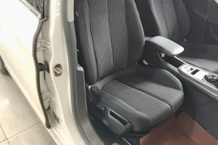 Used Peugeot 408 2016 1.6T Automatic Luxury Edition Right Front Seat