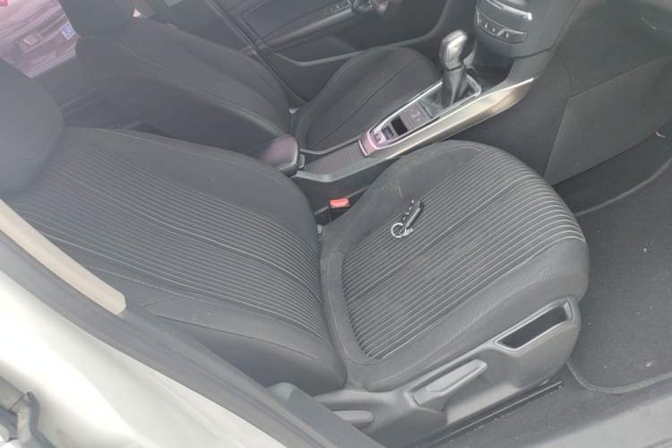 Used Peugeot 408 2016 1.6T Automatic Luxury Edition Right Front Seat