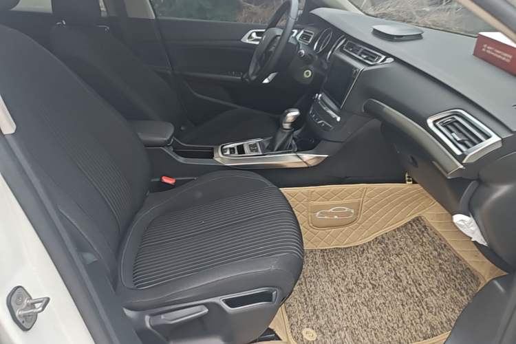 Used Peugeot 408 2016 1.6T Automatic Luxury Edition Right Front Seat