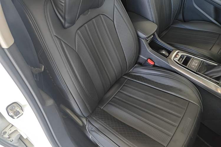 Used Peugeot 408 2016 1.6T Automatic Luxury Edition Right Front Seat