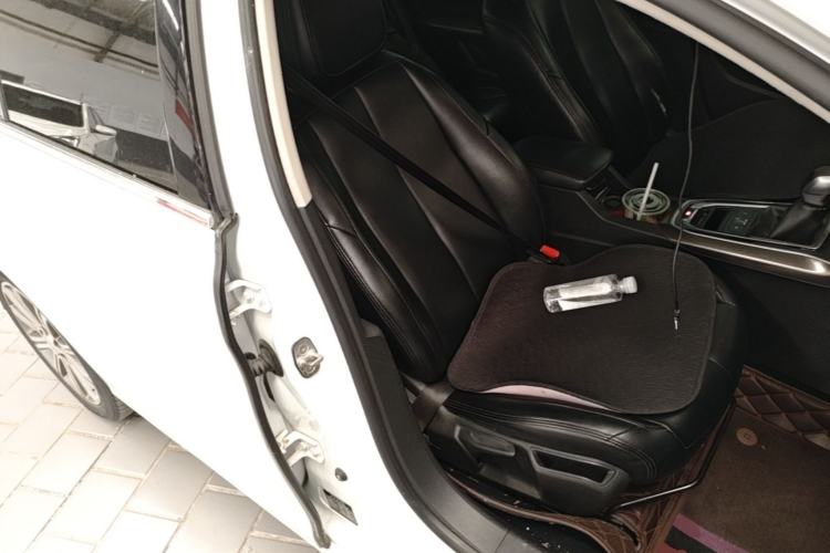 Used Peugeot 408 2016 1.6T Automatic Luxury Edition Right Front Seat