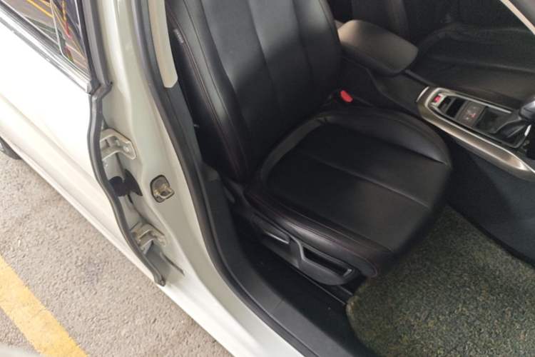 Used Peugeot 408 2016 1.6T Automatic Luxury Edition Right Front Seat