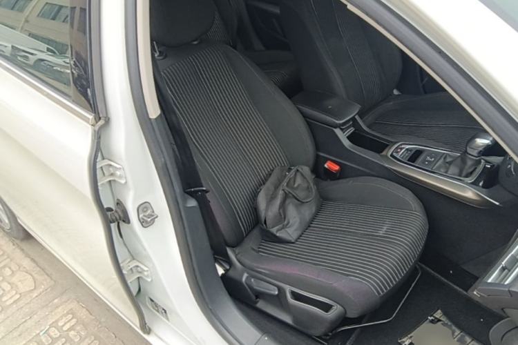 Used Peugeot 408 2016 1.6T Automatic Luxury Edition Right Front Seat