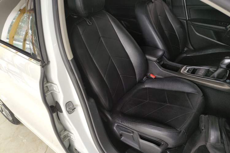 Used Peugeot 408 2016 1.6T Automatic Luxury Edition Right Front Seat