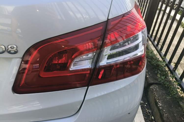 Used Peugeot 408 2016 1.6T Automatic Luxury Edition Right Rear Taillight