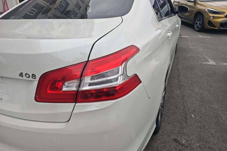 Used Peugeot 408 2016 1.6T Automatic Luxury Edition Right Rear Taillight