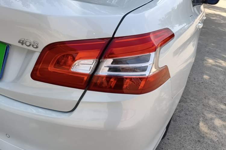 Used Peugeot 408 2016 1.6T Automatic Luxury Edition Right Rear Taillight