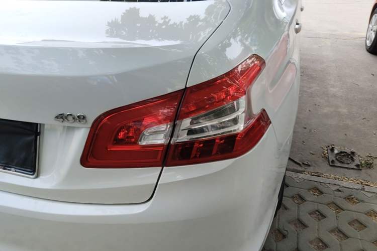 Used Peugeot 408 2016 1.6T Automatic Luxury Edition Right Rear Taillight