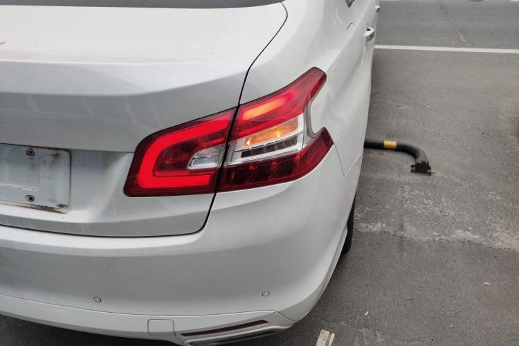 Used Peugeot 408 2016 1.6T Automatic Luxury Edition Right Rear Taillight