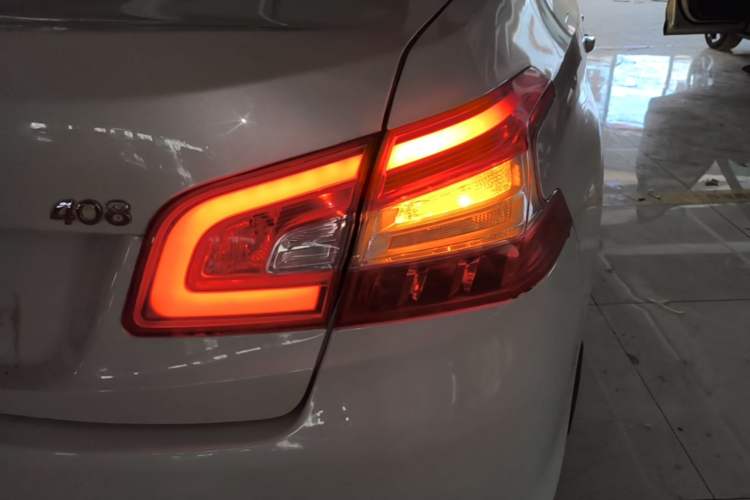 Used Peugeot 408 2016 1.6T Automatic Luxury Edition Right Rear Taillight