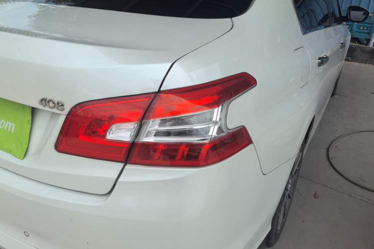 Used Peugeot 408 2016 1.6T Automatic Luxury Edition Right Rear Taillight