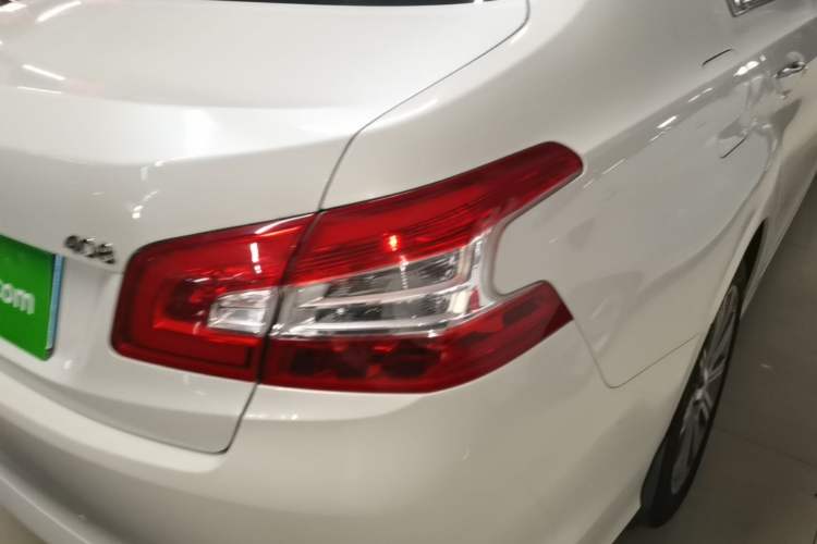 Used Peugeot 408 2016 1.6T Automatic Luxury Edition Right Rear Taillight