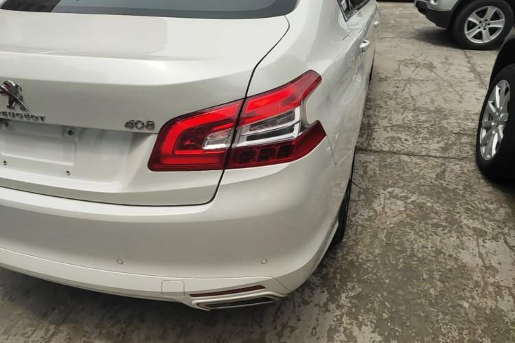 Used Peugeot 408 2016 1.6T Automatic Luxury Edition Right Rear Taillight