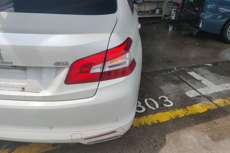 Used Peugeot 408 2016 1.6T Automatic Luxury Edition Right Rear Taillight