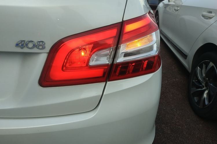 Used Peugeot 408 2016 1.6T Automatic Luxury Edition Right Rear Taillight