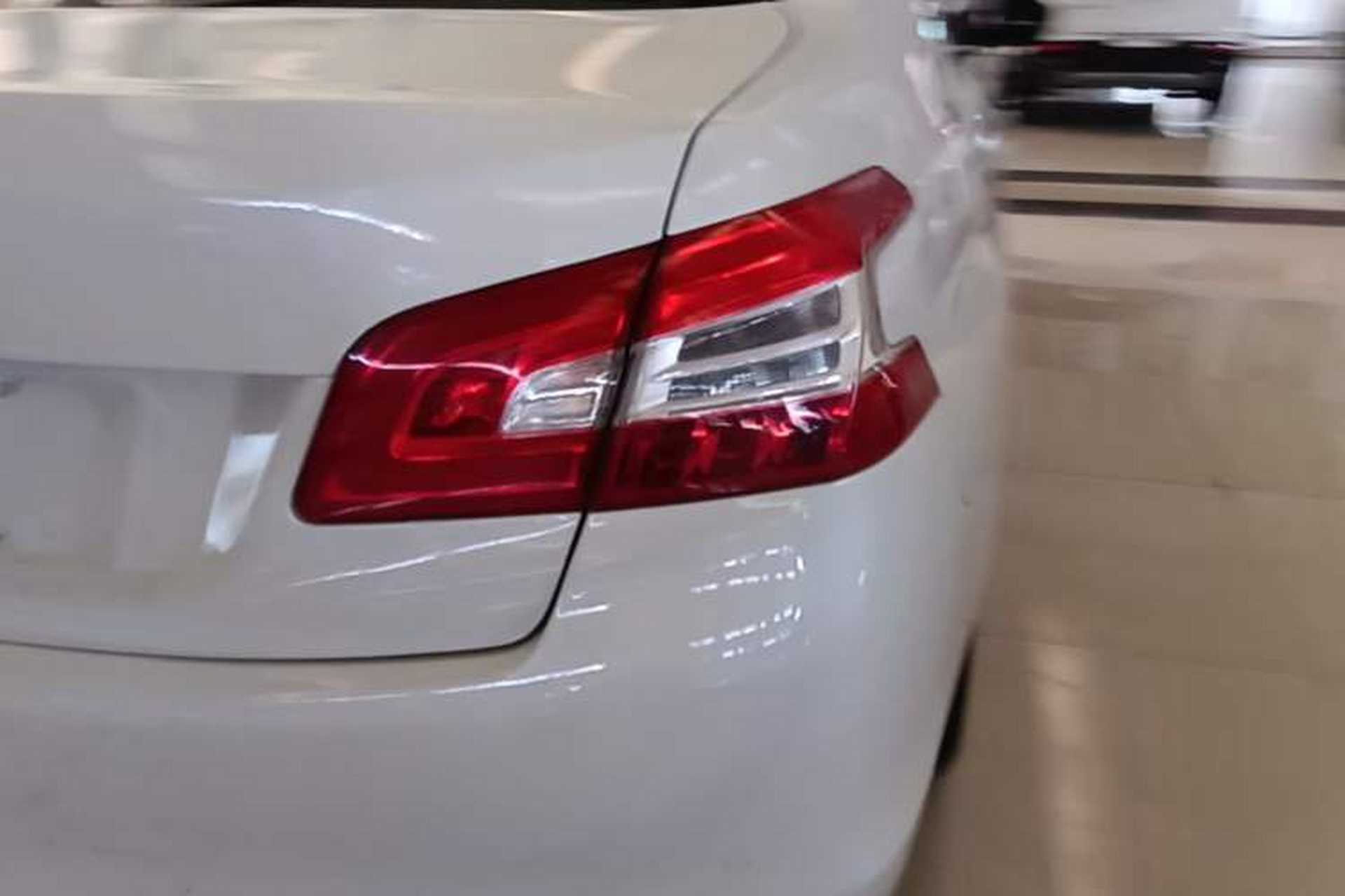 Used Peugeot 408 2016 1.6T Automatic Luxury Edition Right Rear Taillight