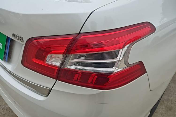 Used Peugeot 408 2016 1.6T Automatic Luxury Edition Right Rear Taillight